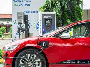Tata Power signs MoU to install up to 5,000 EV charging points across Maharashtra