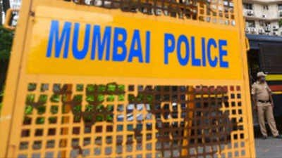 Realty agent from Mumbai loses Rs 2 lakh in EV charging station dealership fraud